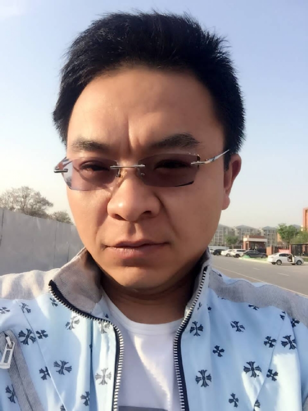 执着的等待的第一张照片--晋江婚介网