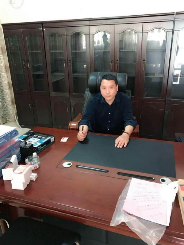 艺术家的第一张照片--晋江婚介网