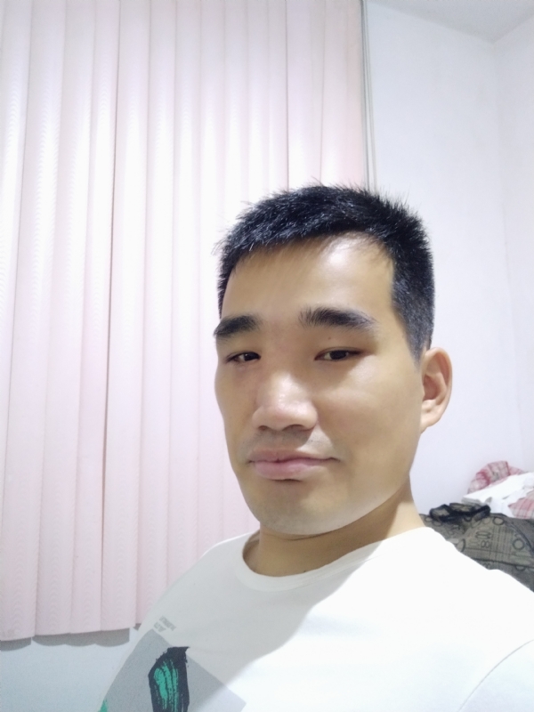 大男孩的第一张照片--晋江婚介网