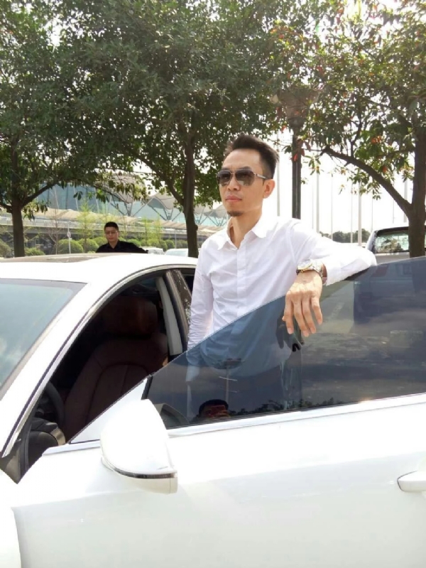 杨岳的第一张照片--晋江婚介网