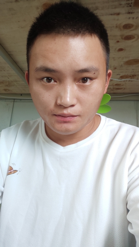 水里面的云呀的第一张照片--晋江婚介网