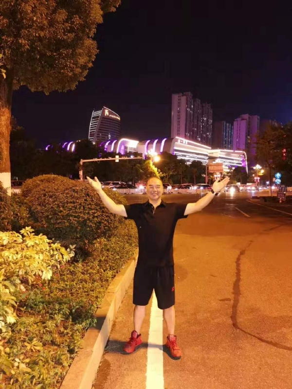 李国伟的第二张照片--晋江婚介网