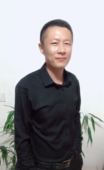地huhi的第一张照片--晋江婚介网