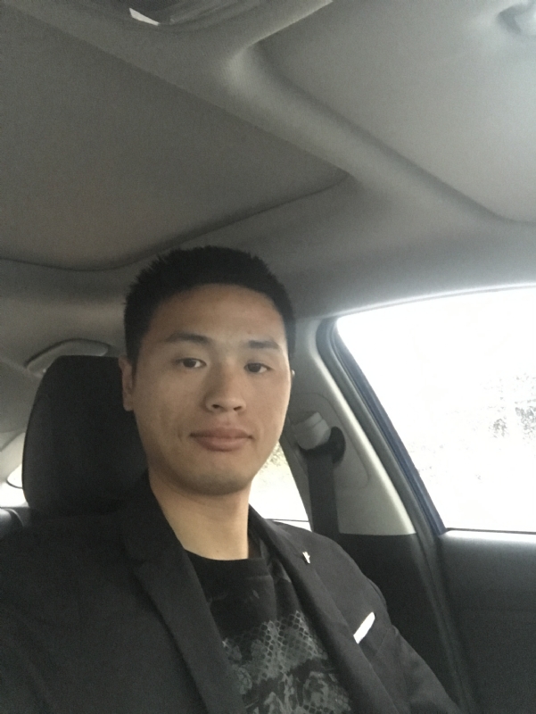 向前走的第一张照片--晋江婚介网