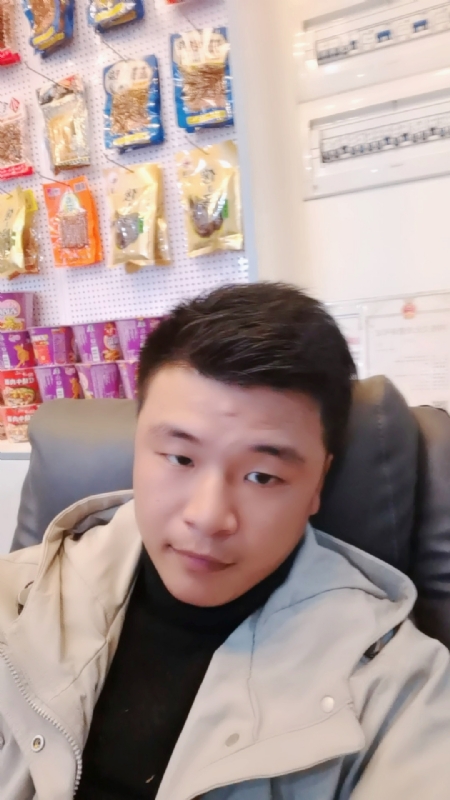 小宇的第一张照片--晋江婚介网