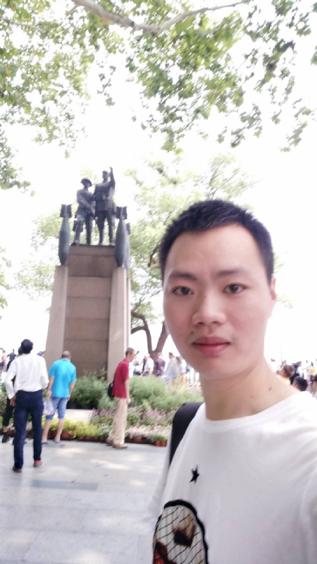 志东的第三张照片--晋江婚介网