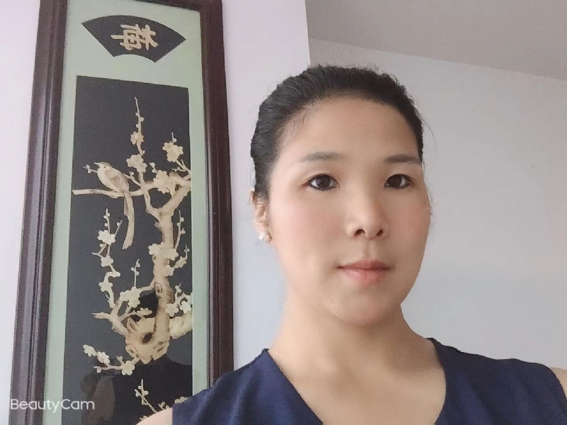 微笑的第一张照片--晋江婚介网