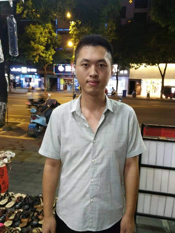 单身的雄鹰的第一张照片--晋江婚介网