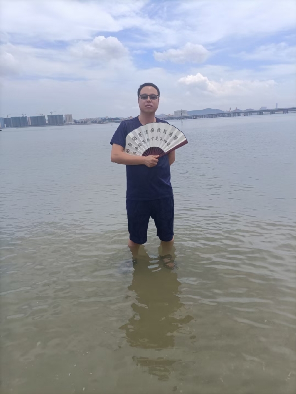 浪迹天涯的第一张照片--晋江婚介网