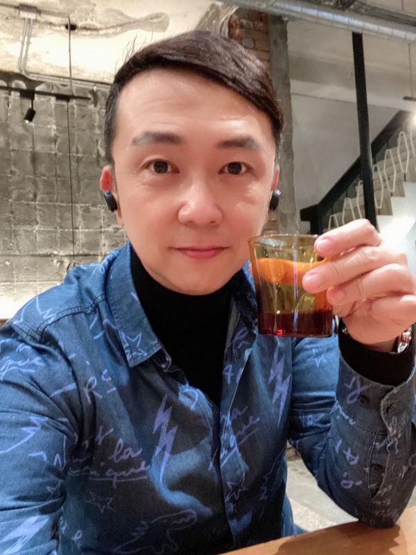 陈道明的第二张照片--晋江婚介网