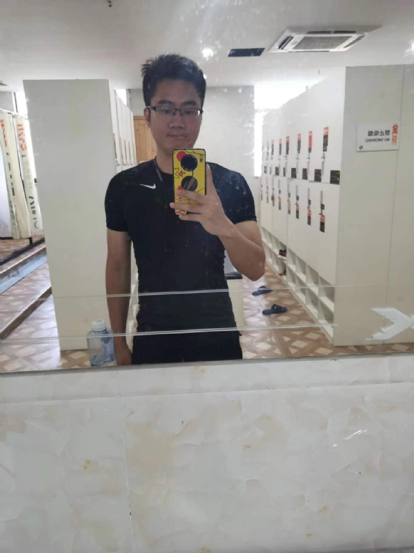 习惯发呆的第一张照片--晋江婚介网