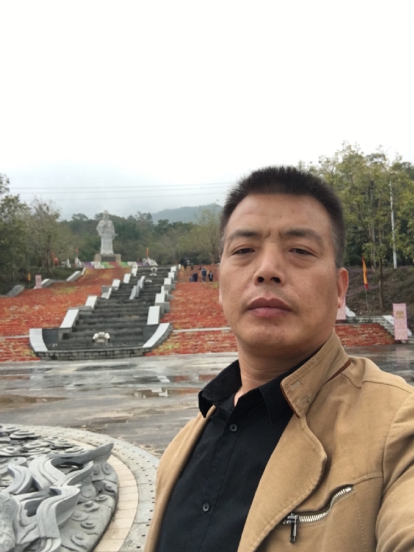 开心的松鼠的第一张照片--晋江婚介网
