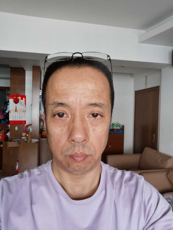 萨博的第一张照片--晋江婚介网