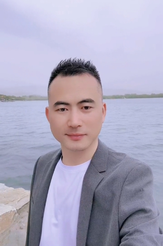 一往情深的第一张照片--晋江婚介网
