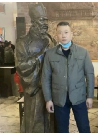 小峰的第一张照片--晋江婚介网
