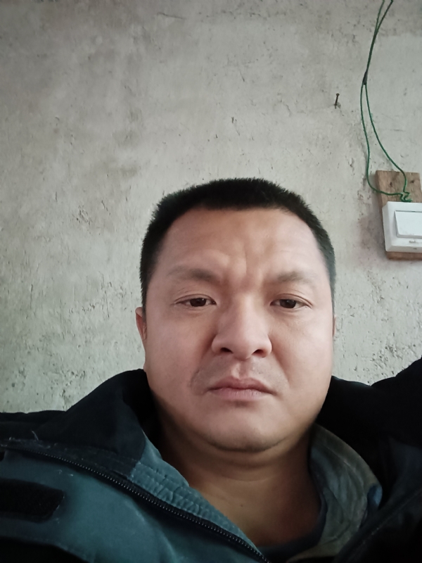 兰成龙的第二张照片--晋江婚介网