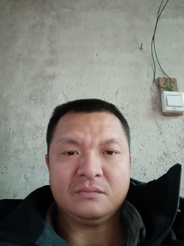 兰成龙的第四张照片--晋江婚介网