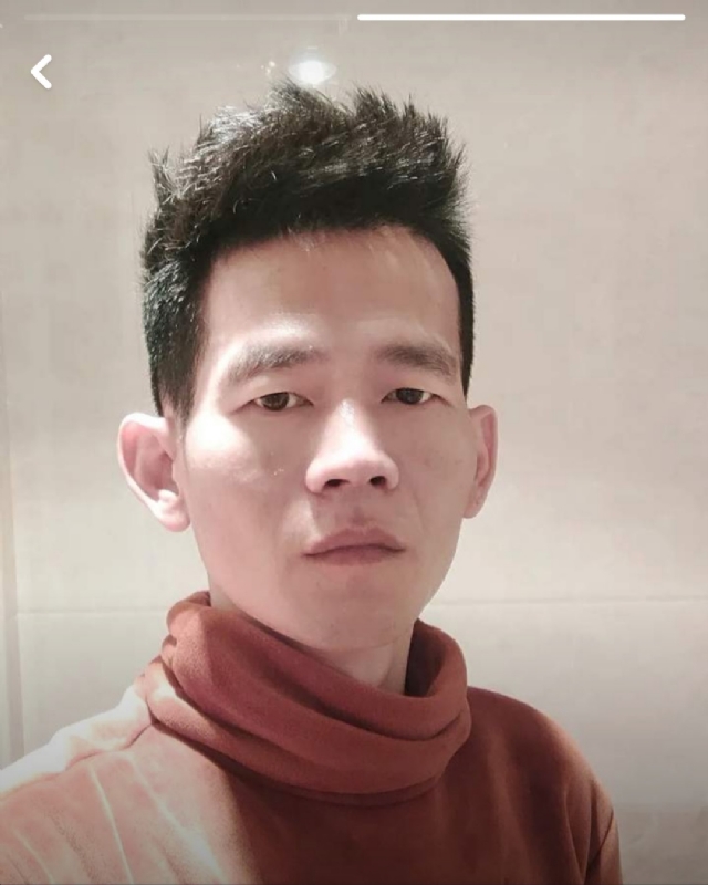 白了少年头的第一张照片--晋江婚介网