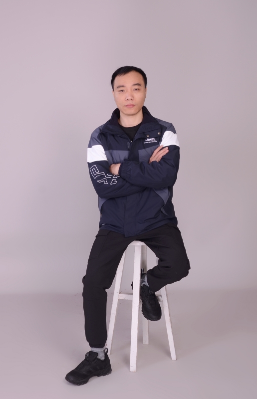 一只孤单的猫的第一张照片--晋江婚介网