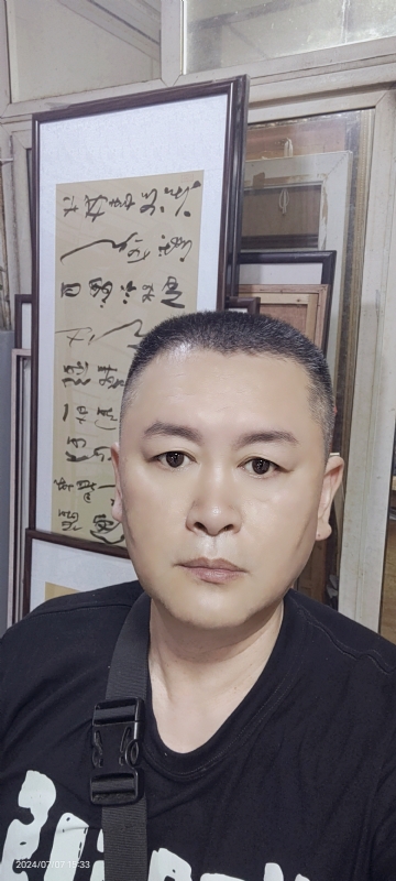 永恒的瞬间的第一张照片--晋江婚介网