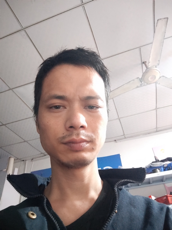 小康的第二张照片--晋江婚介网